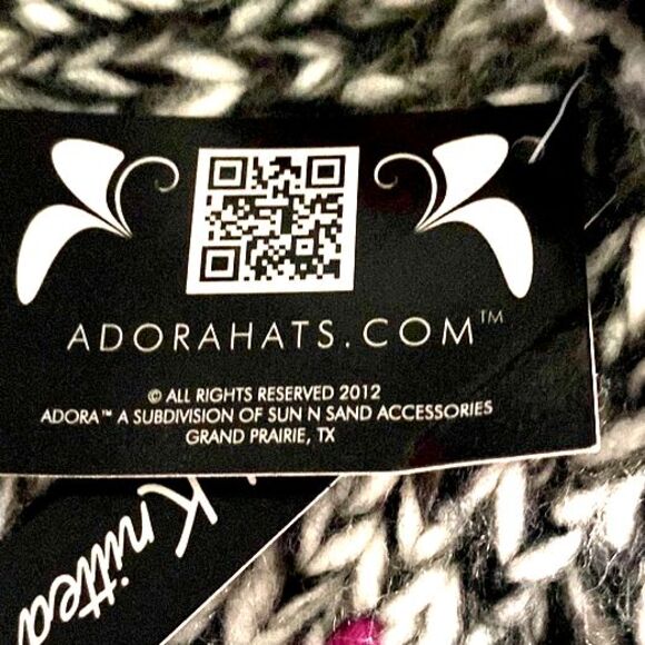 ADORA Hand Knitted Beret NWT - Picture 5 of 5